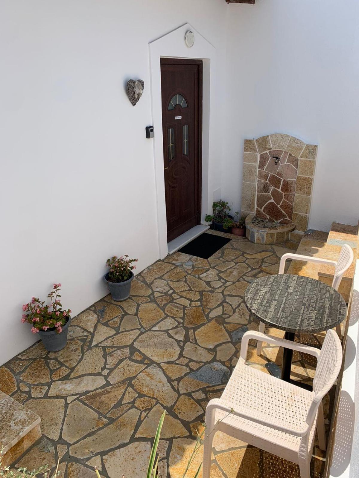 Nomad House-Entire House At Your Disposal,4 Guests 培拉特 外观 照片